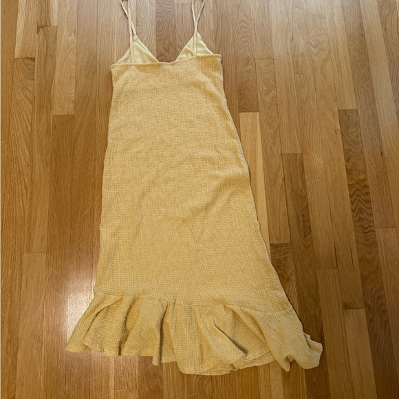 Zara Yellow Midi Textured Weave Ruffle Hemmed dress - Picture 10 of 10